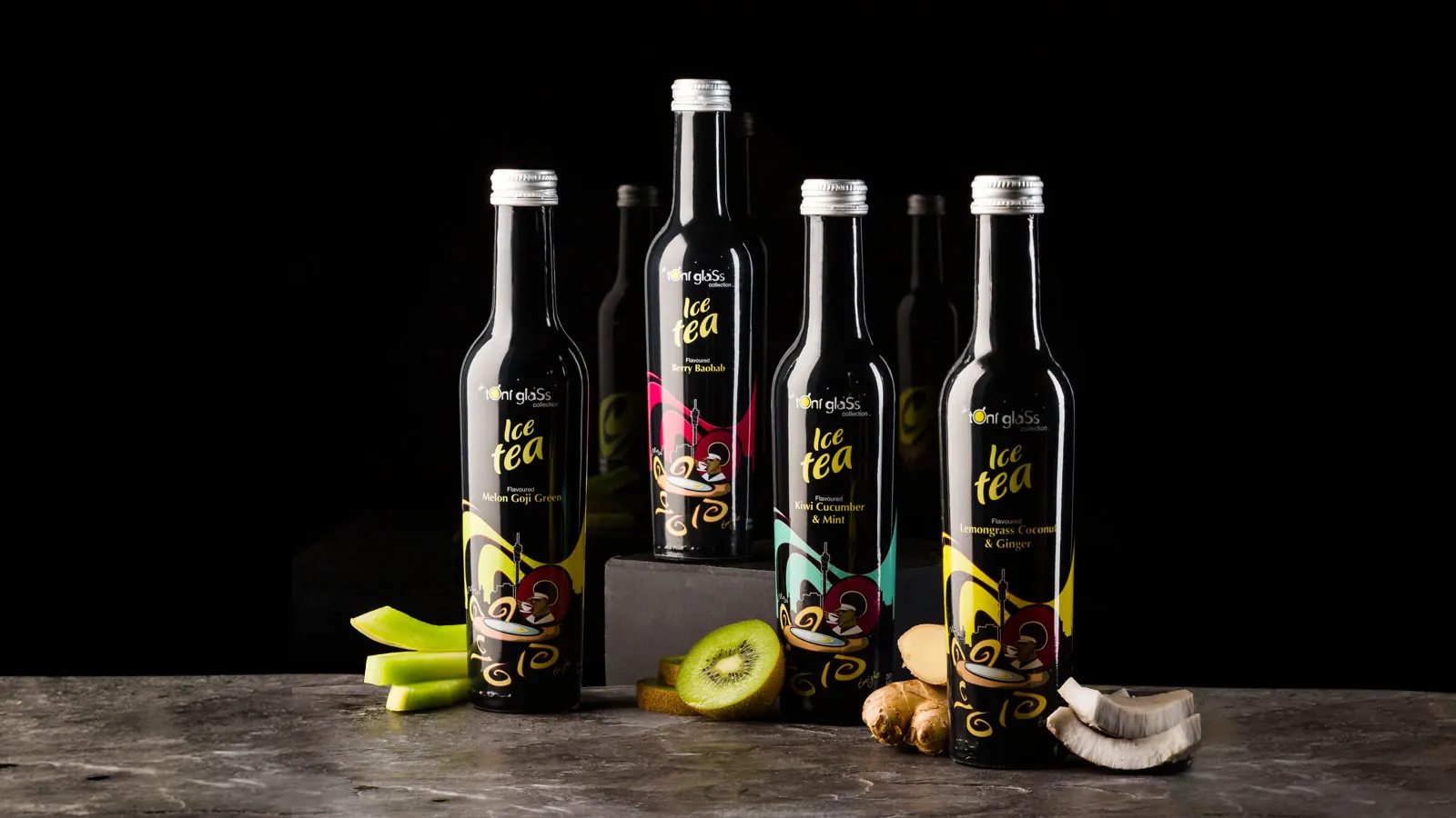 Toni Glass Ice Tea bottles with fresh kiwi and cucumber